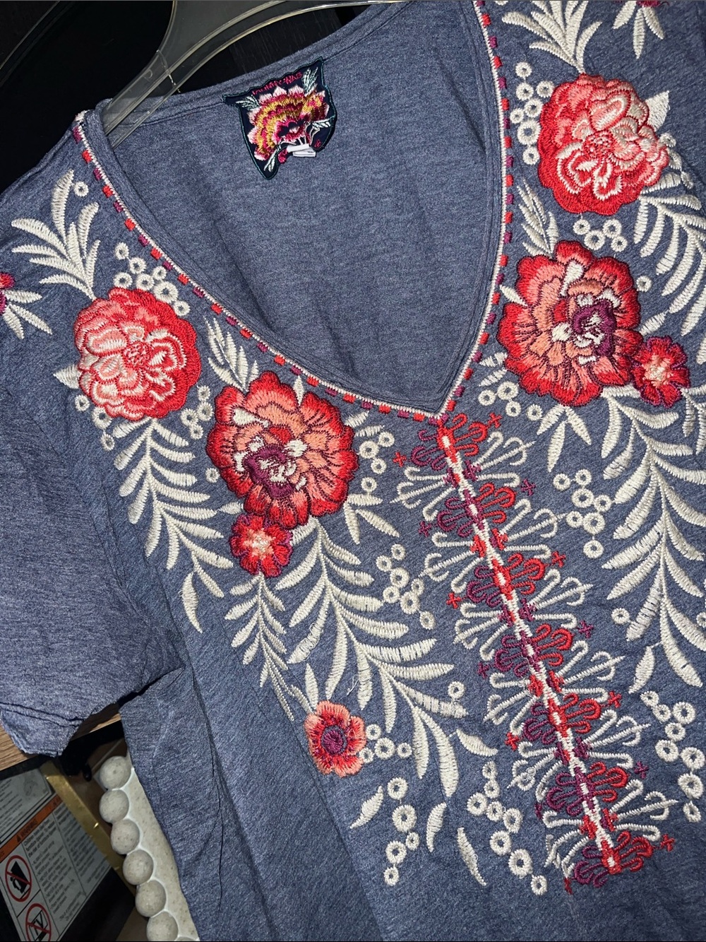 Johnny Was Blue Short Sleeve V-Neck Top with Red/Beige Floral Embroidery XL - Picture 14 of 14